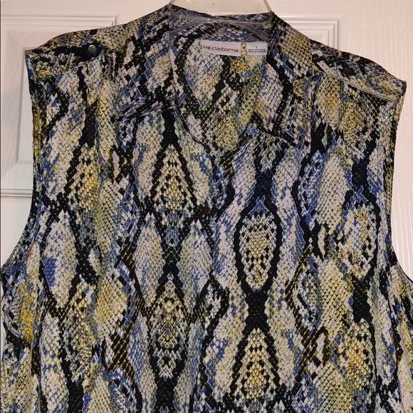Liz Claiborne Sleeveless-button down - Picture 2 of 4